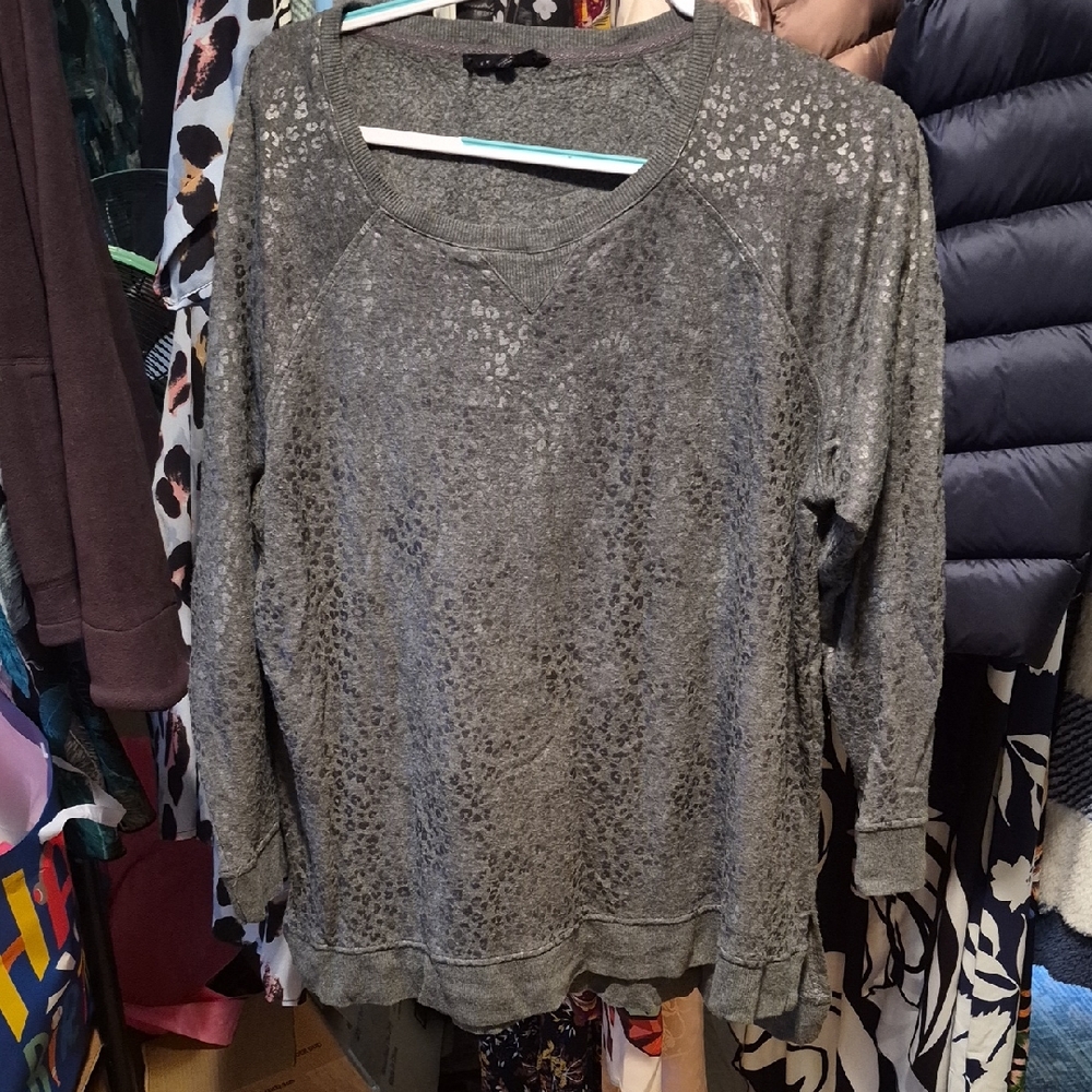 Elegant Gray Women's Sweatshirt